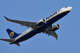 ryanair-devri-bitiyor-avrupada-cok-sayida-havalimanindan-cekildi-jufd.jpg