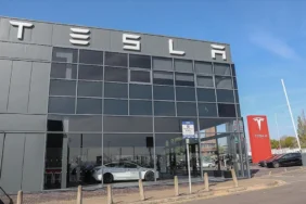 ab-ulkelerinde-tesla-satislarindaki-dusus-suruyor-105830-20251125.webp.webp