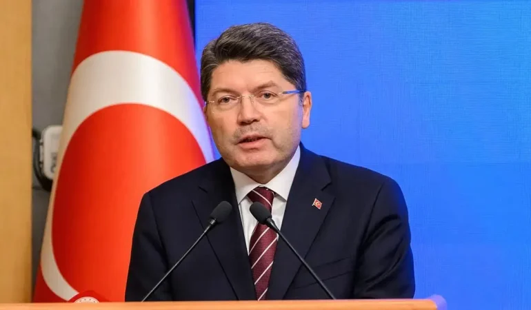 Bakan Tunç Çocukların Suça Sürüklenmesini Önlememiz Lazım