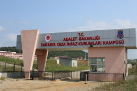 cezaevinde-gida-zehirlenmesi-suphesi-123-hukumlu-hastanelik-oldu-ryau.jpg