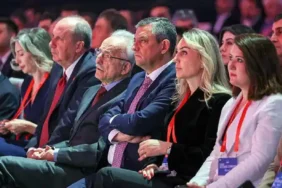 CHP'nin 39. Olağan Kurultayı Parti Programı 17 Yıl Sonra Yenilendi