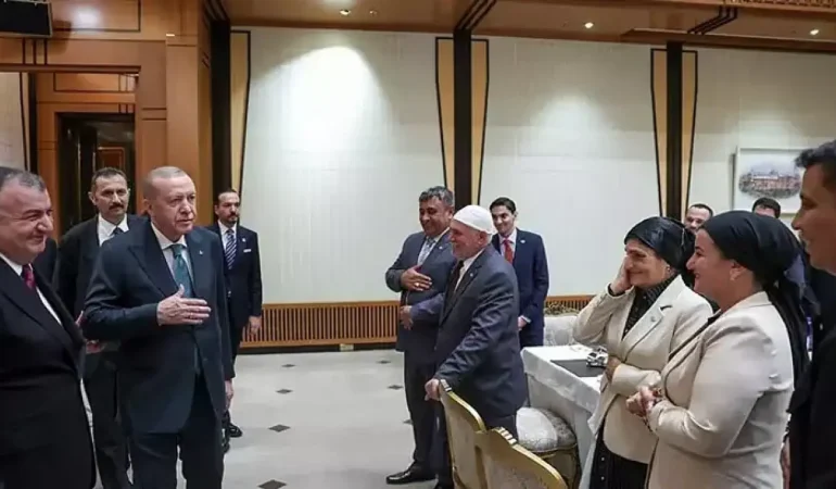 Cumhurbaşkanı Erdoğan, Dünya Ahıska Türkler Birliği Heyetini Kabul Etti