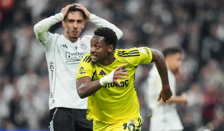 Fenerbahçe’den Muhteşem Geri Dönüş Beşiktaş’ı 3 Golle Devirdi