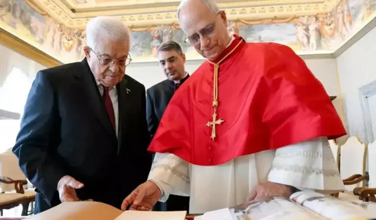Filistin Devlet Başkanı Abbas, Papa 14’üncü Leo ile bir araya geldi