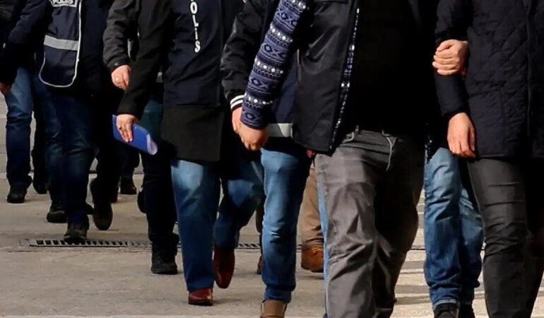 İzmir’de 'Saraçlar' çetesine operasyon: Çok sayıda gözaltı!