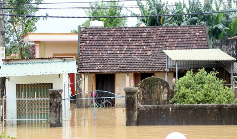 Kalmaegi Tayfunu, Vietnam’ı vurdu: 5 kişi hayatını kaybetti