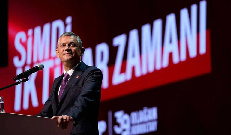Özgür Özel, 4’üncü Kez CHP Genel Başkanı Seçildi