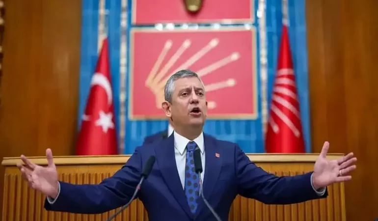 Özgür Özel İsteyen Her Kanalın Canlı Vereceği Yargılama İstiyoruz