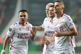 samsunspor-uefa-konferans-liginde-sov-yapmaya-devam-ediyor-9ked.jpg