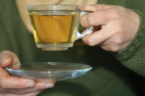 sifa-bulayim-derken-sagliginizdan-olmayin-uzmanindan-bitki-cayi-uyarisi-qqkt.jpg