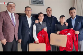 altin-cocuklara-bakan-kacirdan-ziyaret-utuk.jpg