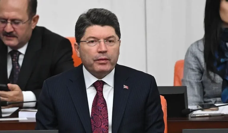 Bakan Tunç’tan Adli Emanet Bürolarında Yaşanan Hırsızlıklara İlişkin Açıklama
