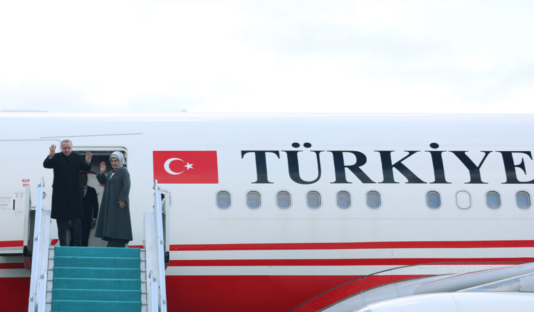 Cumhurbaşkanı Erdoğan Türkmenistan’a geldi