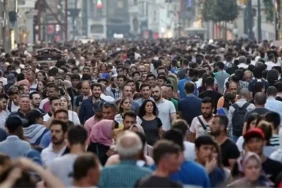 DİSK-AR Raporu Türkiye'de İşsizlik Alarm Veriyor