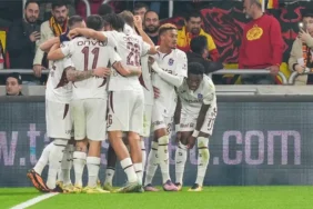 Göztepe 'yi Deplasmanda 2-1 Yenen Trabzonspor Ligde İkinciliğe Yükseldi