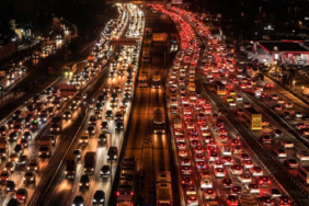 istanbulda-trafik-yogunlugu-gunlerdir-yuzde-80in-altina-inmedi-gx9n.jpg