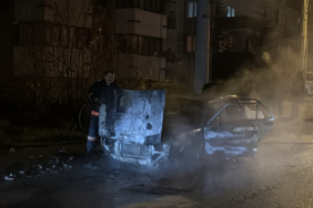 karabukte-park-halindeki-otomobil-yandi-i5ep.jpg