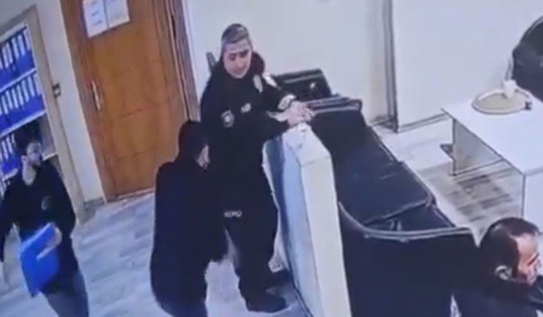 Kartal’da polis merkezinde bir şahıs bekçiye saldırarak silahını almaya çalıştı