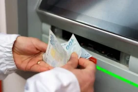 Kritik Uyarı Geldi ATM'den Böyle Para Çekenler Aman Dikkat