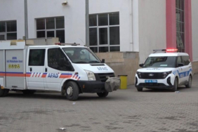 okulda-bilinmeyen-bir-koku-nedeniyle-17-ogrenci-hastaneye-kaldirildi-hkqx.jpg