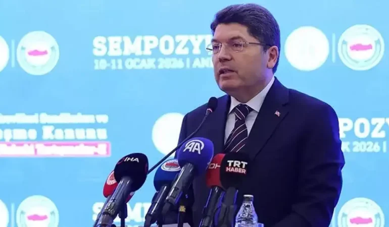 Bakan Tunç Meşruiyeti, Dış Ülkelerde Ülkemizi Şikayet Ederek Aramayız