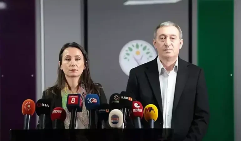DEM Parti’li Hatimoğulları Türkiye Barış Rolünü Oynamalıdır