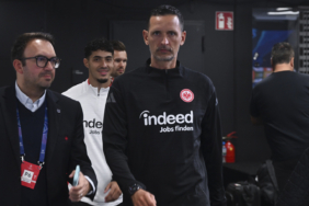 eintracht-frankfurt-teknik-direktor-dino-toppmolleri-gorevden-aldi-tqvh.jpg
