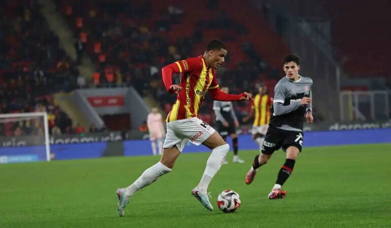 Göztepe, Karagümrük karşısında maçı çevirmeyi başardı