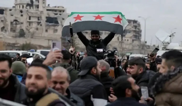 Halep’te kontrol tamamen Şam’da, son YPG/SDG unsurları da kentten gönderildi