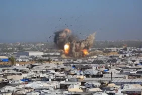 İsrail Ateşkese Rağmen Gazze'ye Saldırmaya Devam Ediyor