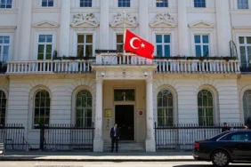 londra-buyukelciliginden-guvenlik-ve-seyahat-uyarisi-000917-20260127.webp.webp
