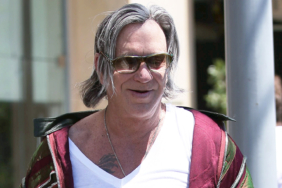 mickey-rourke-evinden-oluyor-unlu-oyuncu-icin-kira-kampanyasi-baslatildi-xqmu.jpg