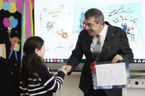 Milli Eğitim Bakan Tekin'den Karne Açıklaması Atatürk'ün Fotoğrafı Kaldırıldı mı?