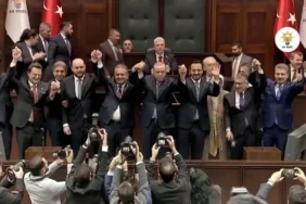 Partilerinden istifa eden 3 milletvekili AK Parti'ye katıldı