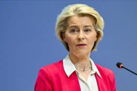 von-der-leyen-nato-ingiltere-almanya-fransa-ve-italya-liderleriyle-gronlandi-gorustu-103502-20260119.webp