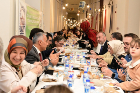 2500-kisi-ayni-sofrada-sbude-tarihi-ramazan-bulusmasi-0wpy.jpg