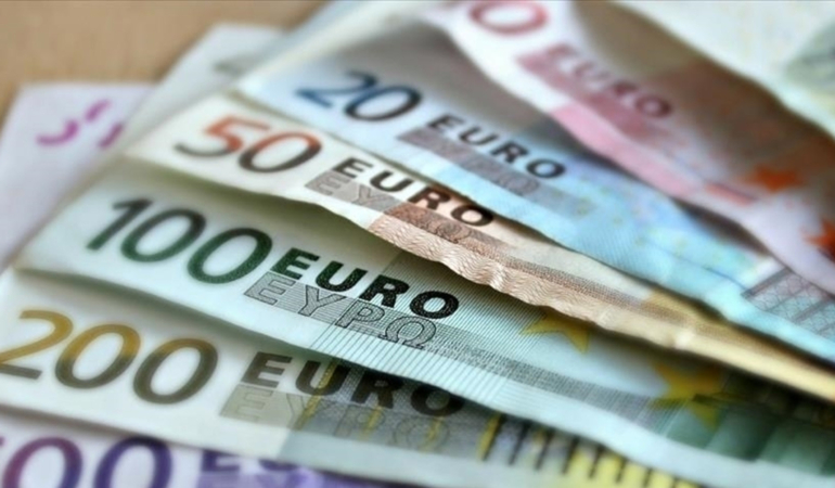 30 yıldır kendi para birimini kullanıyordu! Bir ülke daha Euro’ya geçmeye hazırlanıyor…