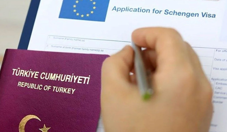 AB Komisyonu Sözcüsü açıkladı! Schengen vizesiyle ilgili yeni sistemde Türkler etkilenmeyecek
