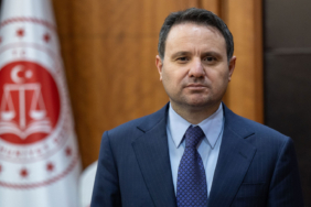 adalet-bakani-gurlek-meclis-iradesiyle-durusmalar-canli-yayinlanabilir-whhm.jpg