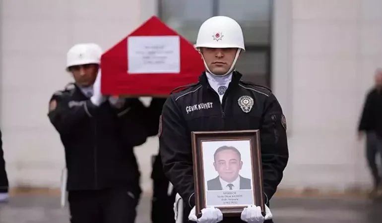 Araç muayene istasyonundaki kavgada polis memuru hayatını kaybetti