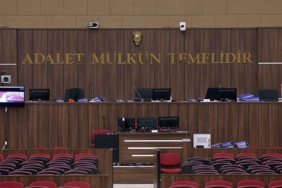 basortusu-nedeniyle-hakarete-ugradigini-iddia-eden-akademisyen-tazminat-davasi-acti-ffna.jpg