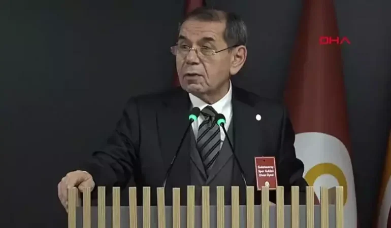 Dursun Özbek sanki birileri, düğmeye basmış