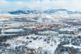 erzurumdaki-2-universitede-egitime-kar-engeli-blxi.jpg