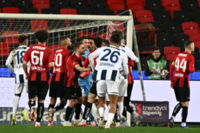 kerem-demirbaydan-arkadaslarina-sitem-utanc-verici-fcwg.jpg