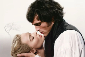 margot-robbienin-yeni-filmi-ugultulu-tepeler-cesur-sahneleriyle-giseye-damgasini-vurdu-yiud.jpg
