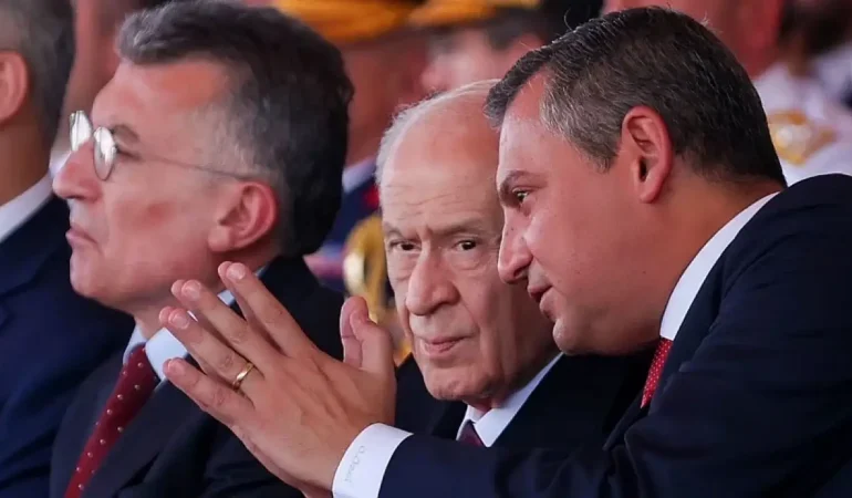 Özgür Özel’den Devlet Bahçeli’ye Ahmaklık Sözünü Üzerime Alınmadım