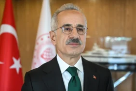 bakan-uraloglu-karadenizde-saldiriya-ugrayan-gemiye-iliskin-aciklamada-bulundu-144233-20260326.webp.webp