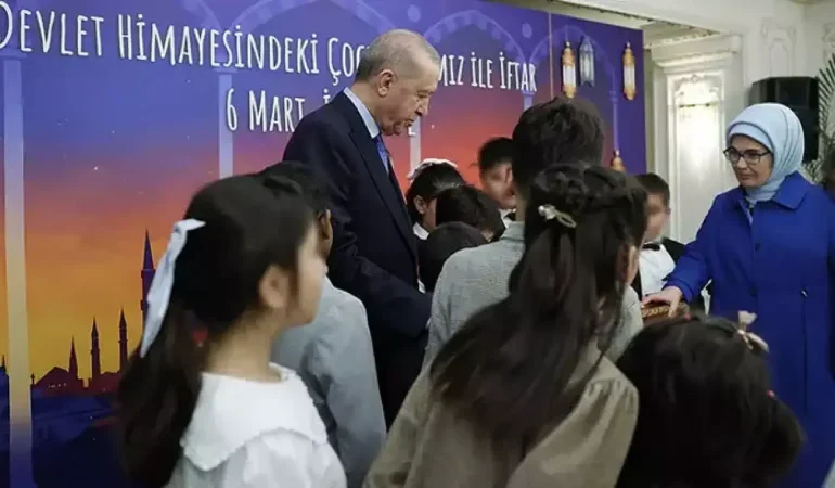 Cumhurbaşkanı Erdoğan Devlet Himayesindeki Çocuklarla İftarda Buluştu