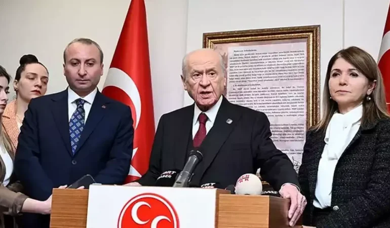 Devlet Bahçeli’den İzzet Ulvi Yönter açıklaması: İstifası küskünlüğe yönelik değildir