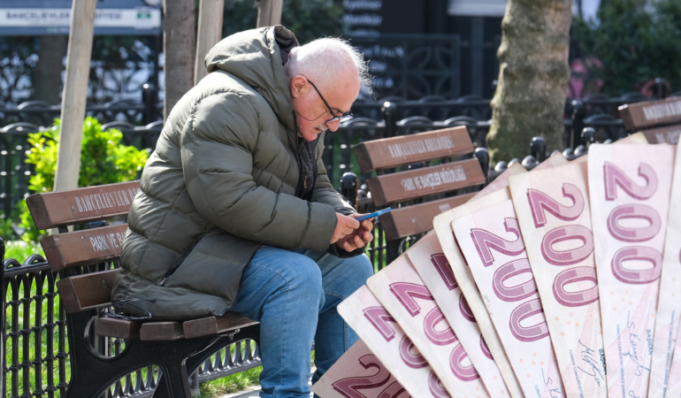 Emeklilere martta çifte promosyon formülü: En az 8 bin TL ek kazanç